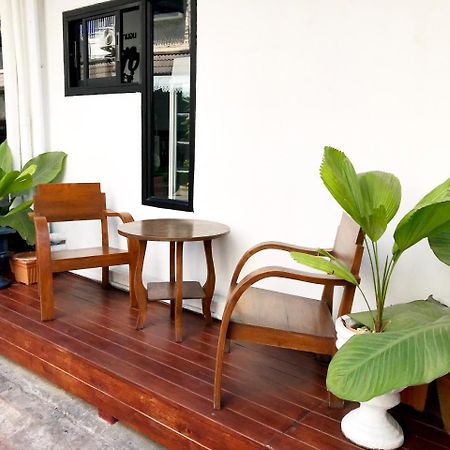 Bed and Breakfast Manon Sleepeatdrink Chiang Mai Zewnętrze zdjęcie