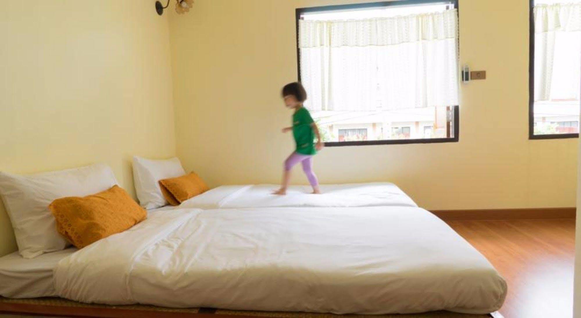 Bed and Breakfast Manon Sleepeatdrink Chiang Mai Zewnętrze zdjęcie