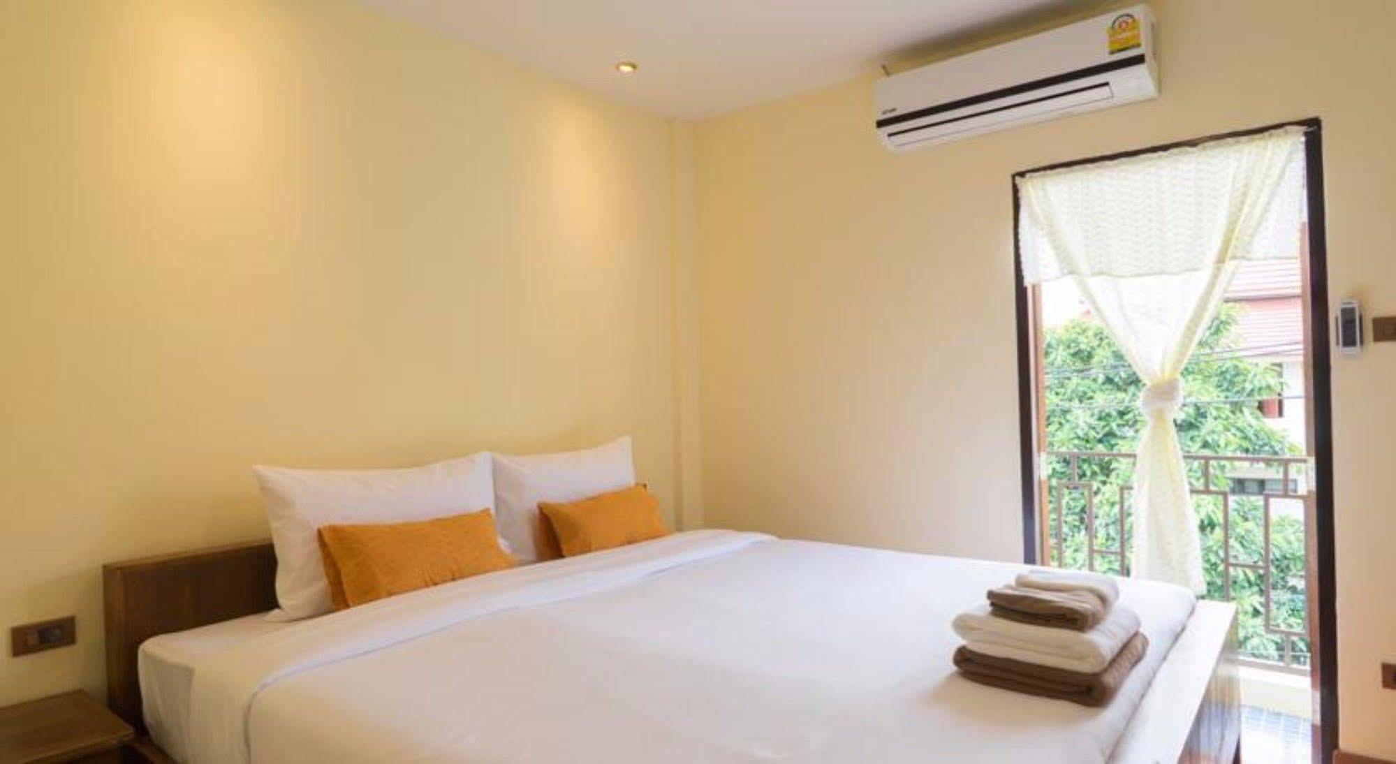 Bed and Breakfast Manon Sleepeatdrink Chiang Mai Zewnętrze zdjęcie