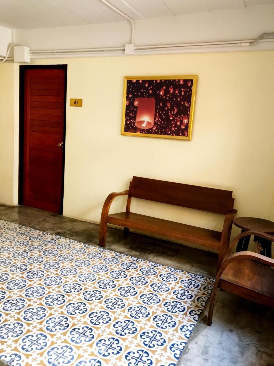 Bed and Breakfast Manon Sleepeatdrink Chiang Mai Zewnętrze zdjęcie