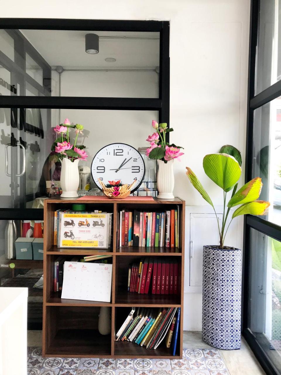 Bed and Breakfast Manon Sleepeatdrink Chiang Mai Zewnętrze zdjęcie